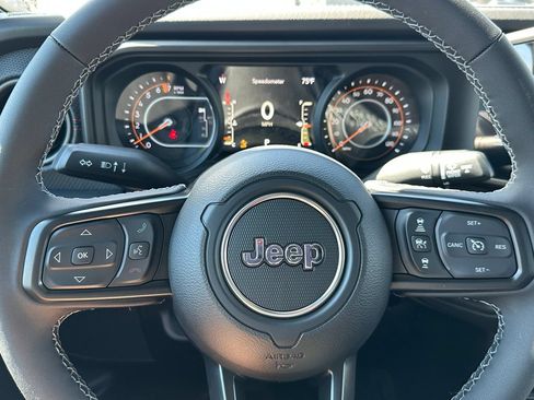 New 2026 Jeep Gladiator Rubicon AWD/4WD image 19