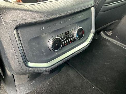 Certified 2025 Ford Expedition Max Platinum AWD/4WD image 17