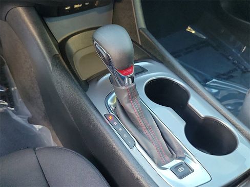 Used 2022 Chevrolet Malibu RS image 22