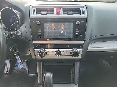 Used 2015 Subaru Outback 2.5i Premium image 18