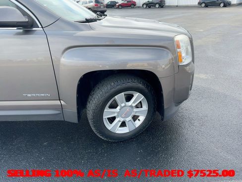 Used 2010 GMC Terrain SLE image 29