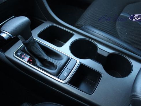 Used 2019 Kia Optima S image 14