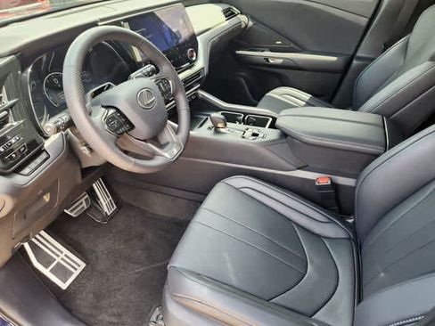 Used 2026 Lexus TX 350 AWD w/ Technology Package image 3