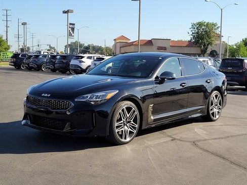 Certified 2022 Kia Stinger GT1 AWD/4WD image 10