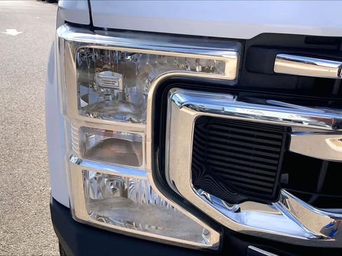Used 2020 Ford F250 XLT w/ XLT Premium Package AWD/4WD image 28