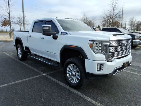 Used 2020 GMC Sierra 2500 Denali w/ Denali Ultimate Package image 3