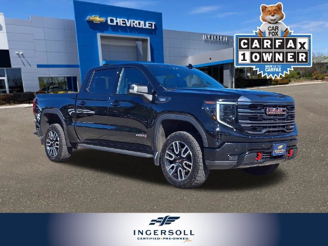 Used 2024 GMC Sierra 1500 AT4 w/ Technology Package AWD/4WD image 1