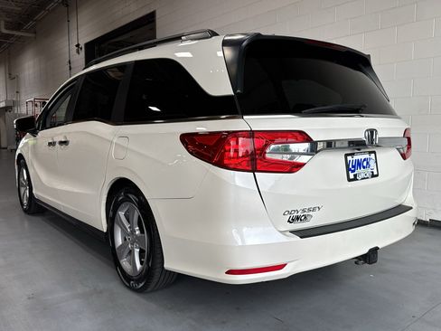 Used 2019 Honda Odyssey EX-L image 3