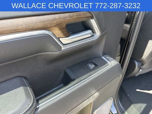 Certified 2025 Chevrolet Silverado 1500 High Country w/ Midnight Edition AWD/4WD image 11