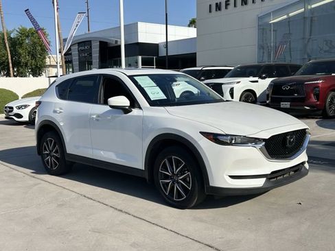 Used 2018 MAZDA CX-5 Touring w/ Preferred Equipment Package FWD image 5