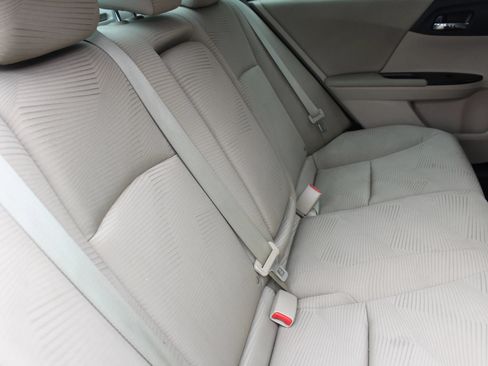 Used 2015 Honda Accord LX image 15