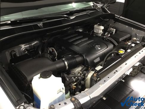 Used 2017 Toyota Tundra SR5 image 45