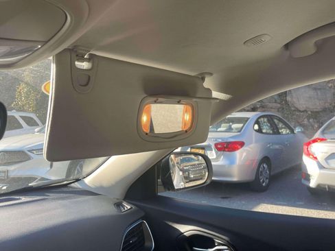 Used 2022 Jeep Cherokee 4WD Altitude image 32