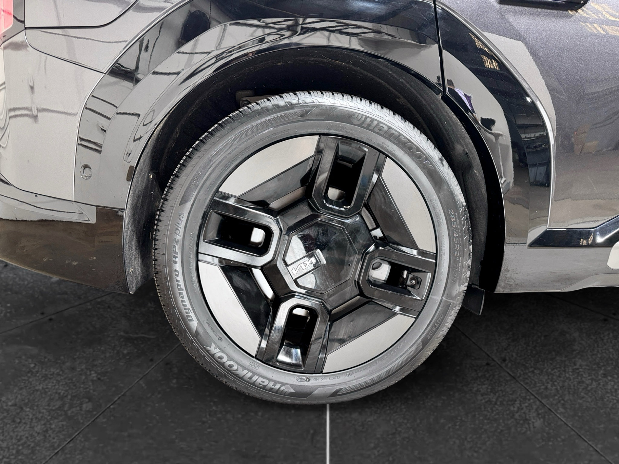 Used 2024 Kia EV9 GT-Line AWD/4WD image 35