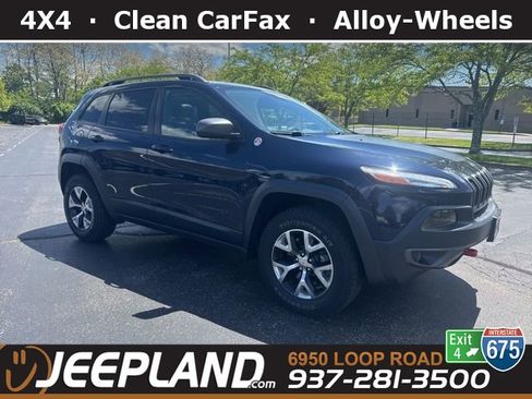 Used 2016 Jeep Cherokee Trailhawk w/ Comfort/Convenience Group AWD/4WD image 1