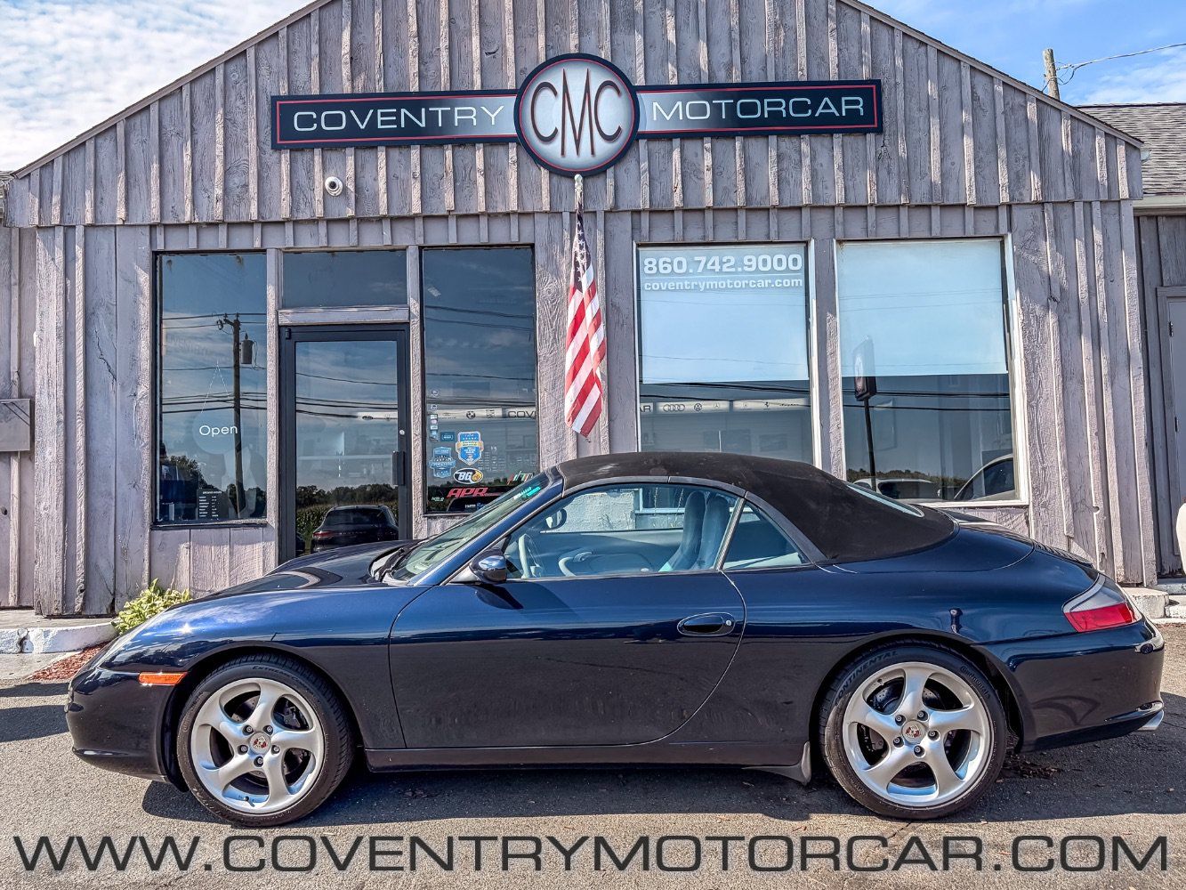 Used 2004 Porsche 911 Carrera RWD image 2