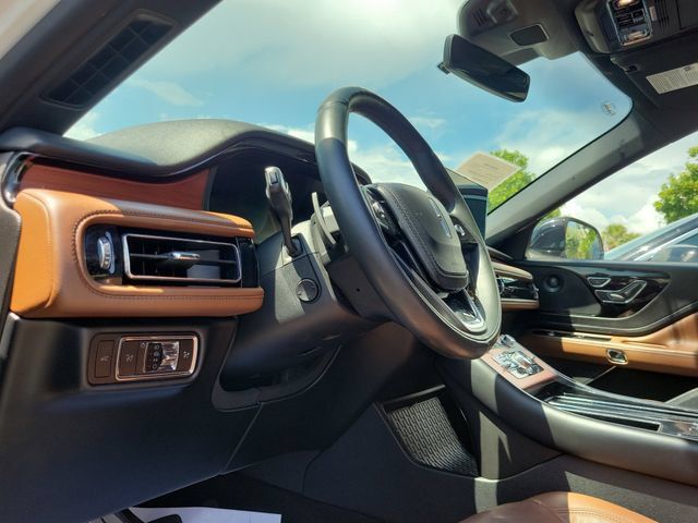 Certified 2023 Lincoln Aviator Reserve w/ Elements Package Plus RWD image 9