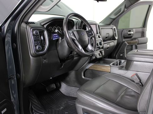 Used 2022 Chevrolet Silverado 1500 LT Trail Boss w/ Convenience Package II image 22