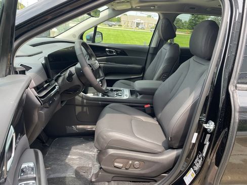 New 2027 Kia Carnival SX Prestige FWD image 8