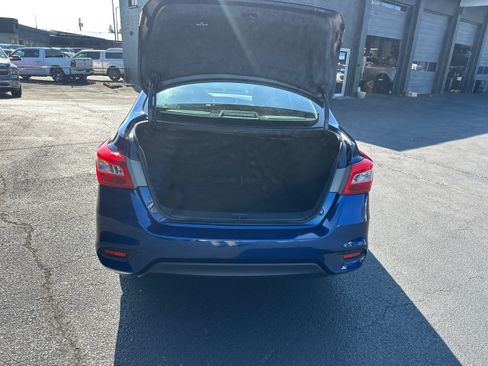Used 2018 Nissan Sentra SV FWD image 11