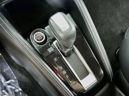 Used 2019 Nissan Kicks SR w/ SR Premium Package FWD image 29