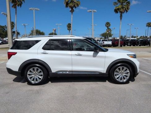 Certified 2020 Ford Explorer Limited w/ Class III Trailer Tow Package RWD image 3