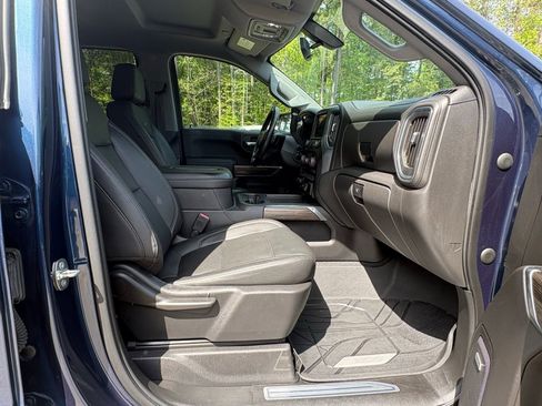 Used 2019 Chevrolet Silverado 1500 LT Trail Boss image 22