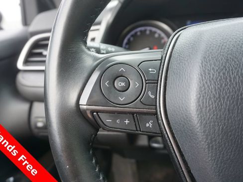 Used 2024 Toyota Camry SE FWD image 4