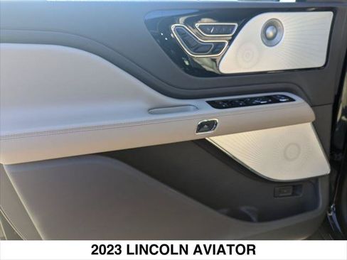Used 2023 Lincoln Aviator Reserve w/ Equipment Group 201A AWD/4WD image 10