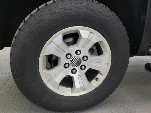 Used 2017 Chevrolet Silverado 1500 LT w/ All Star Edition AWD/4WD image 31