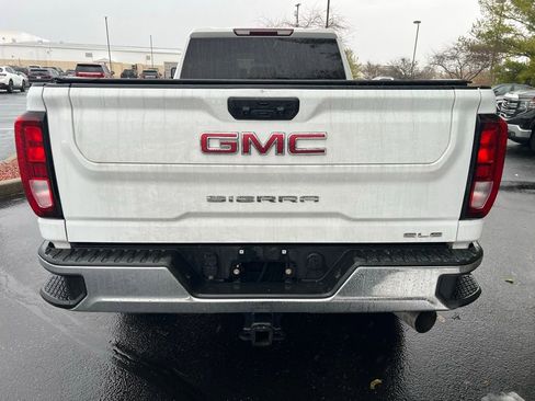 Used 2022 GMC Sierra 3500 SLE w/ Remote Start Package image 4
