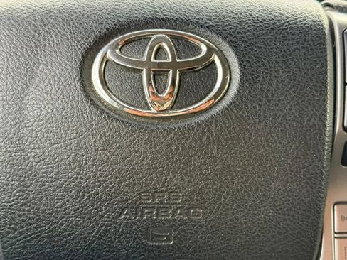 Used 2021 Toyota 4Runner Limited AWD/4WD image 27