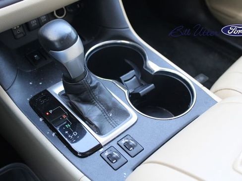 Used 2018 Toyota Highlander XLE image 18