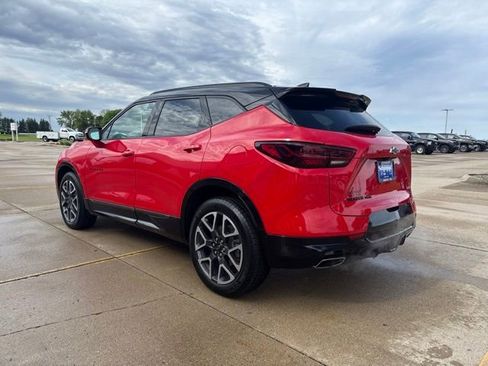 Used 2023 Chevrolet Blazer RS w/ Driver Confidence II Package AWD/4WD image 7