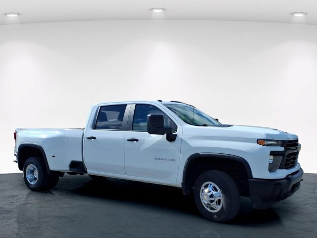 Used 2024 Chevrolet Silverado 3500 W/T AWD/4WD image 4