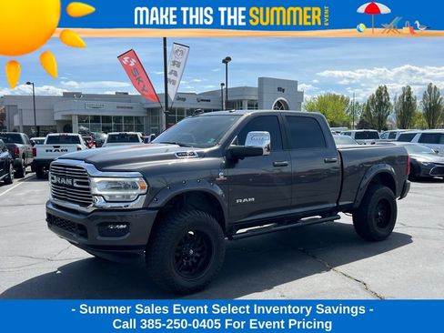 Used 2023 RAM 2500 Laramie AWD/4WD image 1