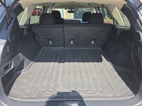 Used 2018 Subaru Outback 2.5i Premium AWD/4WD image 19