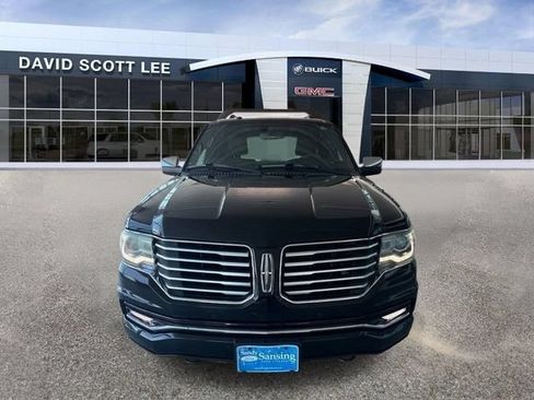 Used 2016 Lincoln Navigator Select AWD/4WD image 2