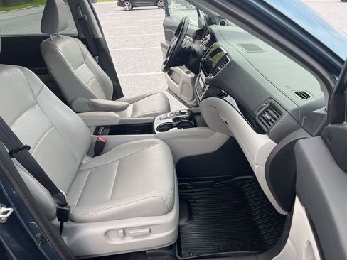 Used 2019 Honda Pilot Touring image 18
