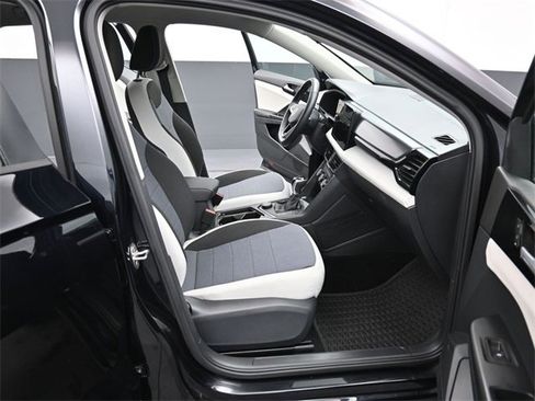 Certified 2025 Volkswagen Taos S image 32