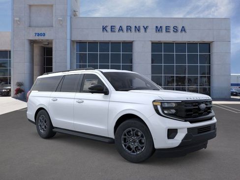 New 2026 Ford Expedition Max Active RWD image 7