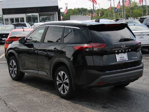 Certified 2023 Nissan Rogue SV w/ SV Premium Package AWD/4WD image 4