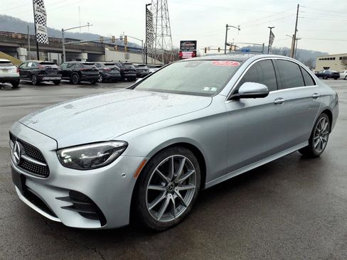 Used 2021 Mercedes-Benz E 350 Sedan image 4