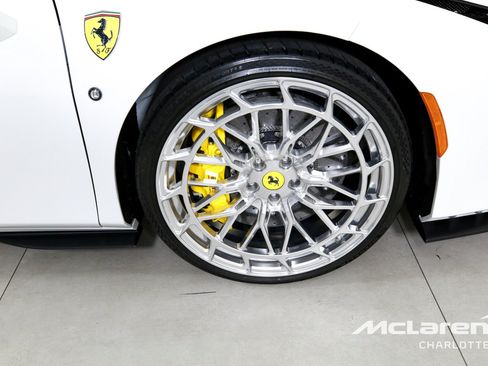Used 2023 Ferrari F8 Tributo RWD image 27