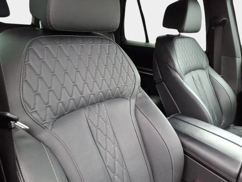 Used 2025 BMW X5 xDrive50e image 20