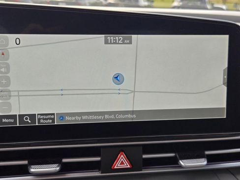 Used 2025 Hyundai Elantra SEL image 27