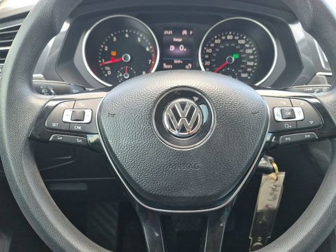 Used 2018 Volkswagen Tiguan S FWD image 21