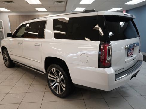 Used 2020 GMC Yukon XL Denali w/ Denali Ultimate Package AWD/4WD image 12