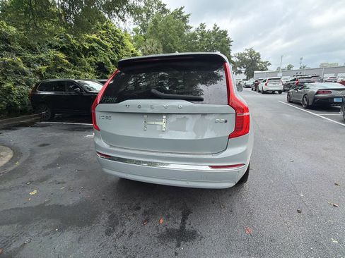 Used 2025 Volvo XC90 B5 Plus w/ Protection Package Premier AWD/4WD image 12