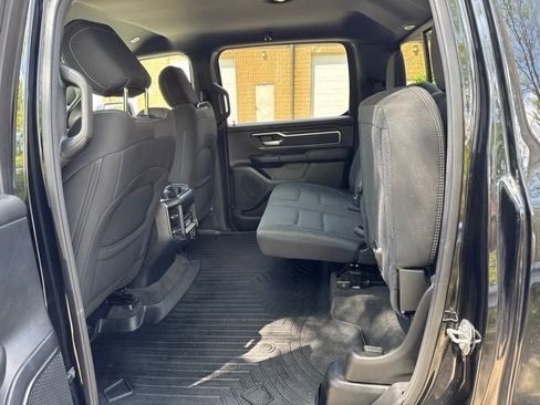 Used 2019 RAM 1500 Big Horn AWD/4WD image 19